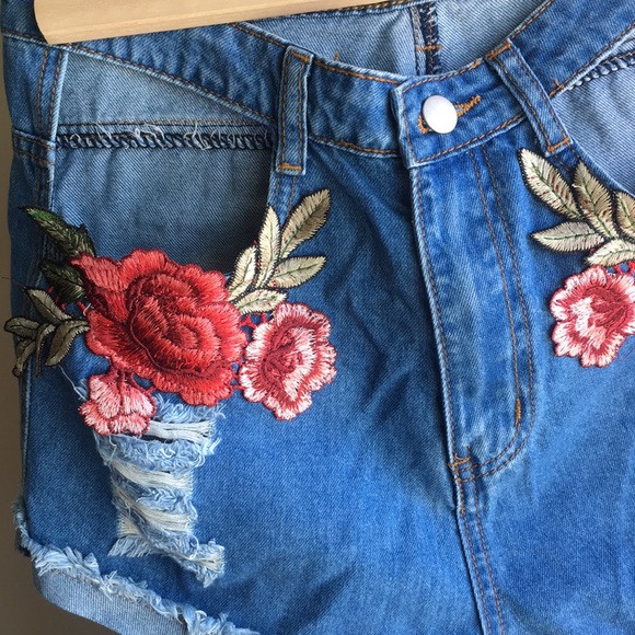 Rosebud shorts. - Picture 4 of 4
